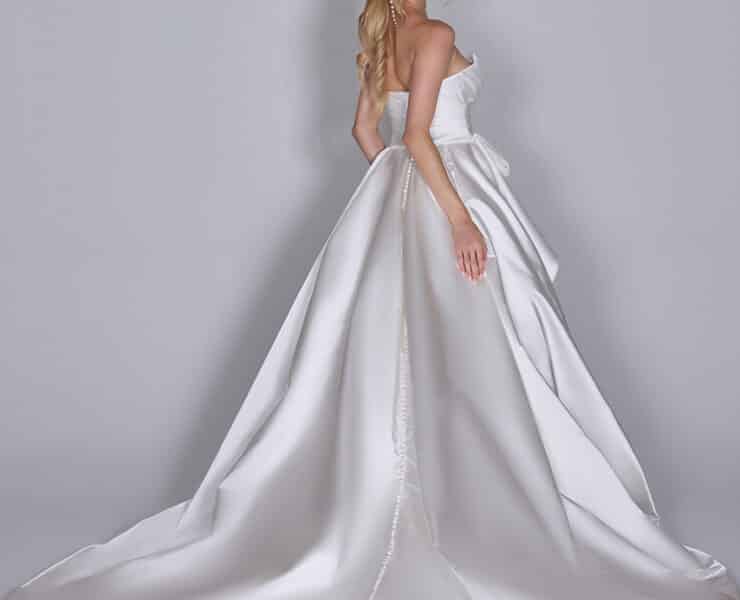 Yumi Katsura 2025 Bridal Gown Collection, "Tracy" with six tops